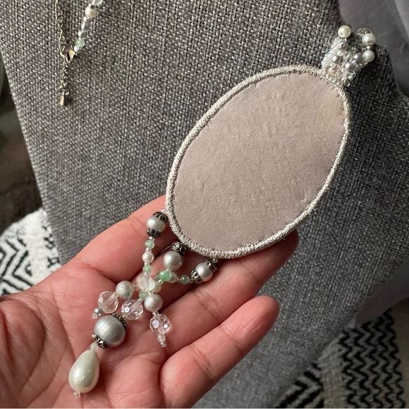 Beautiful Jadeite Semi-Precious Gemstones Large Pendant 20" Necklace - Picture 7 of 15